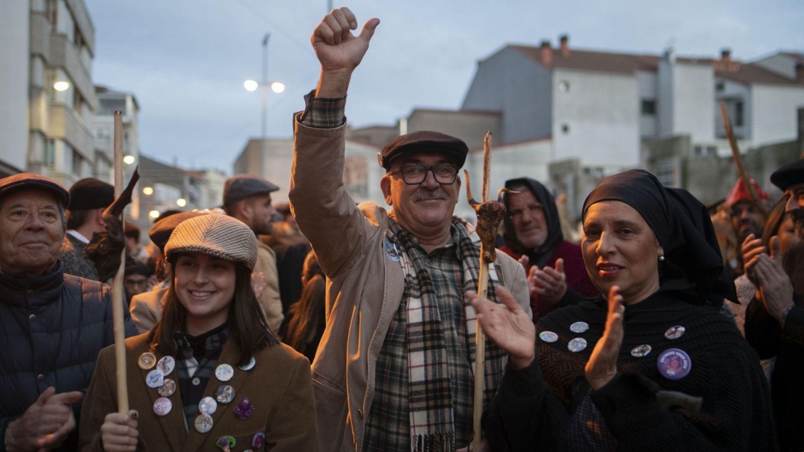 Familia de Manolo “Rato” e do recentemente finado “Pucho”, os entroideiros homenaxeados coa Aguillada.