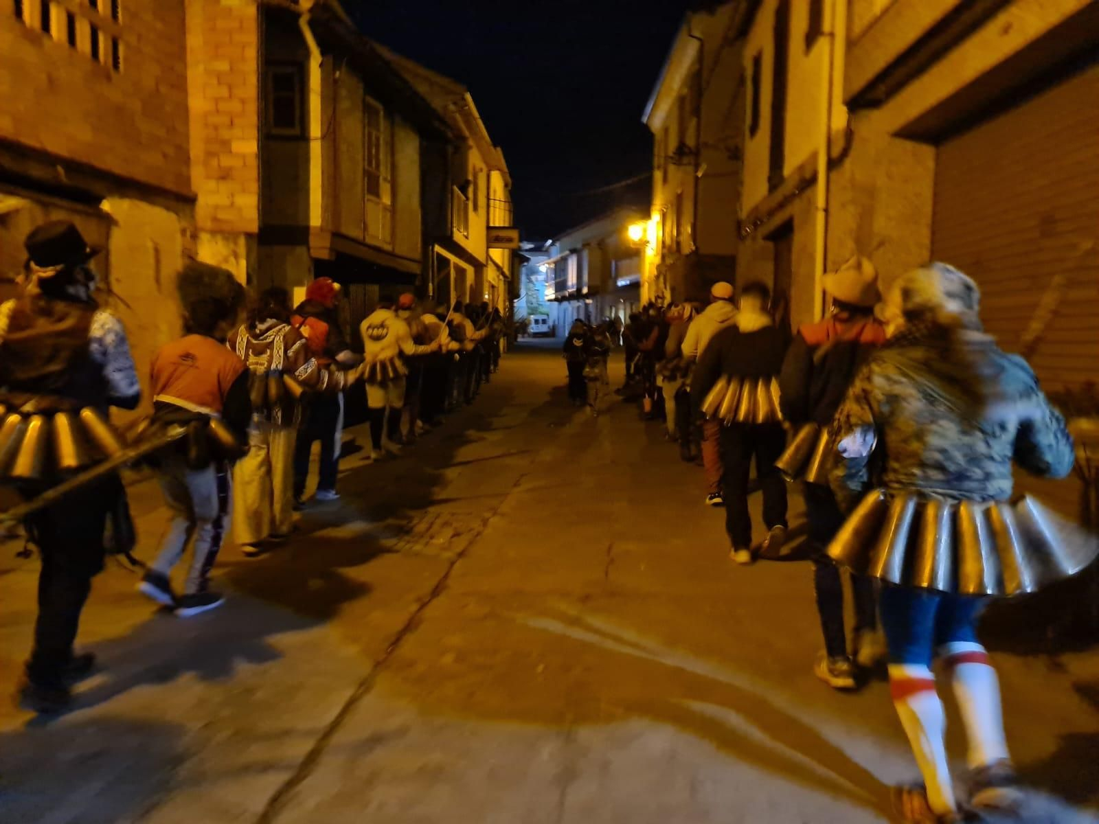 Los peliqueiros se preparan para el día de estrena.