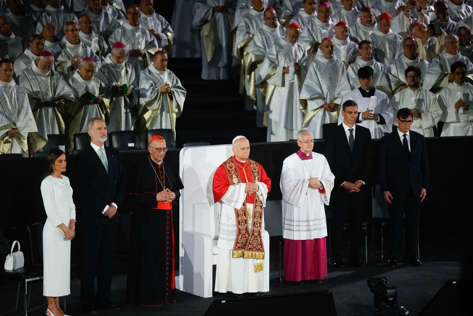 Galería | El papa León XIV se despide de Barcelona: misa y bendición en la Sagrada Familia