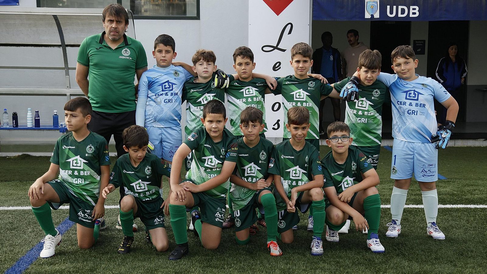 Galería | El fútbol benjamín se concentra en Barbadás