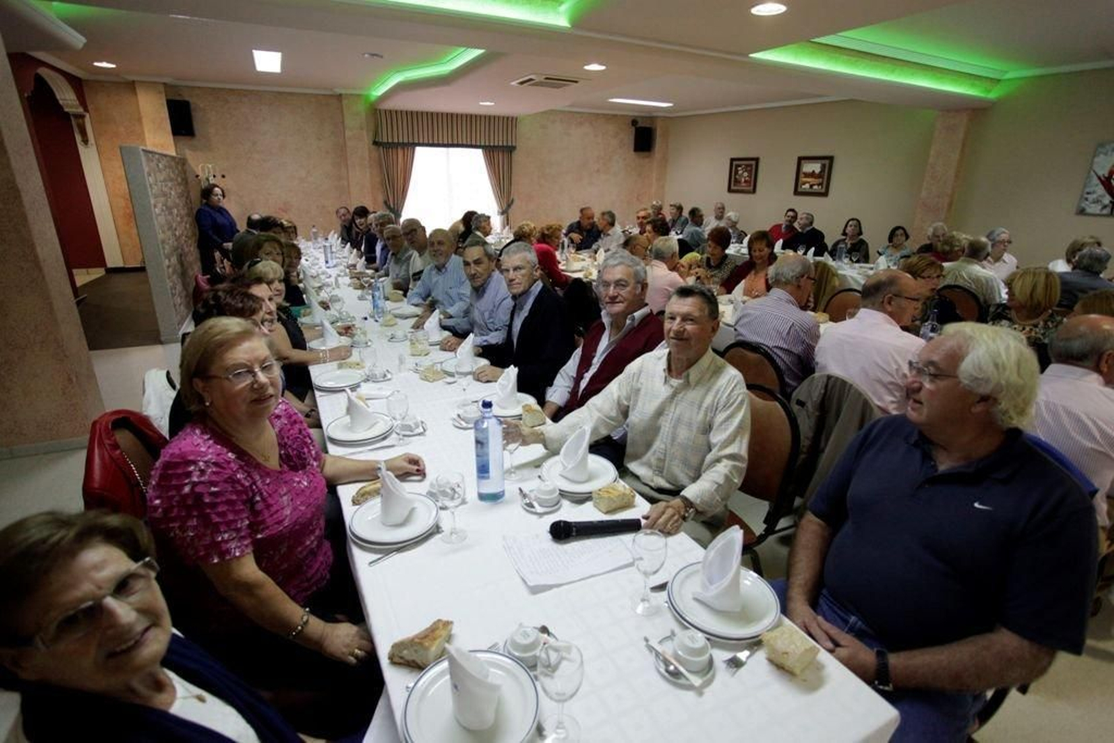 La comida de los vecinos de Montecelo Alto.