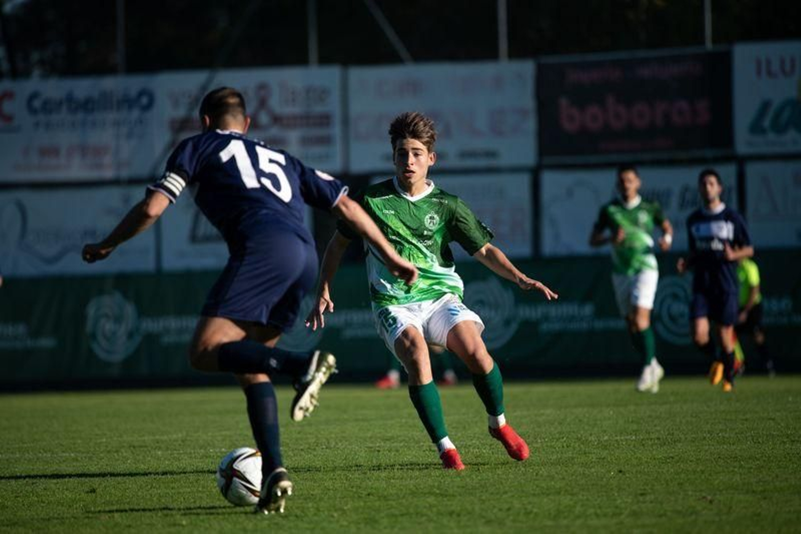 El partido entre el Arenteiro y el Marino en Espiñedo (ÓSCAR PINAL).