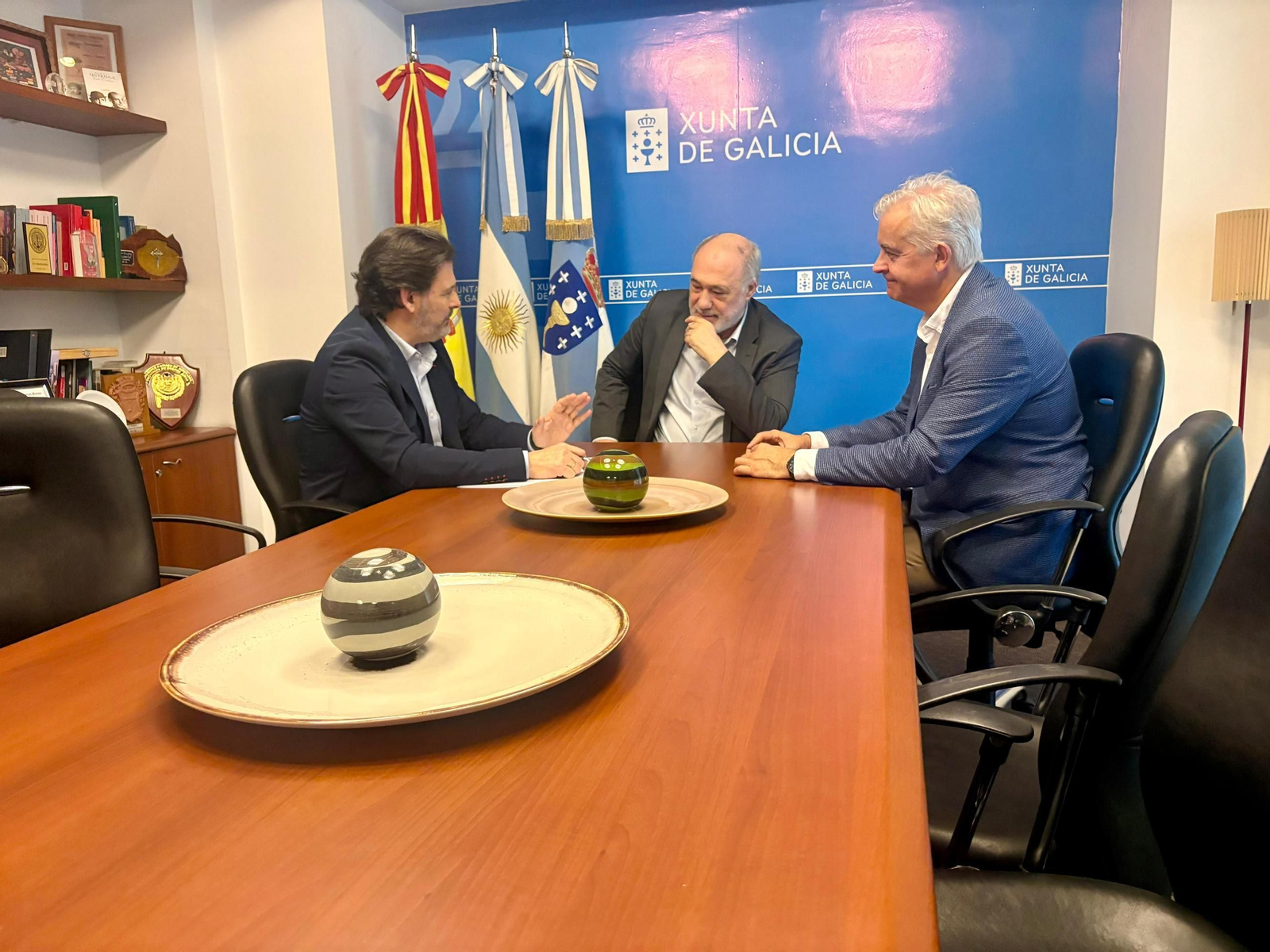 Encuentro del secretario xeral da Emigración