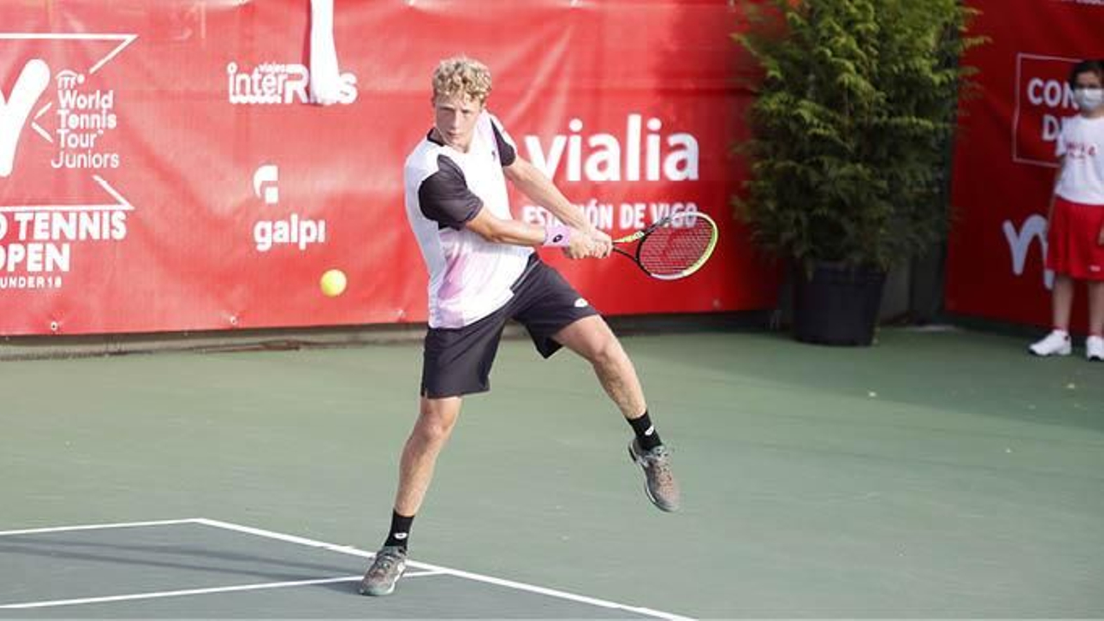 Landaluce tratará de superar al cabeza de serie número uno. 

J.V.LANDÍN