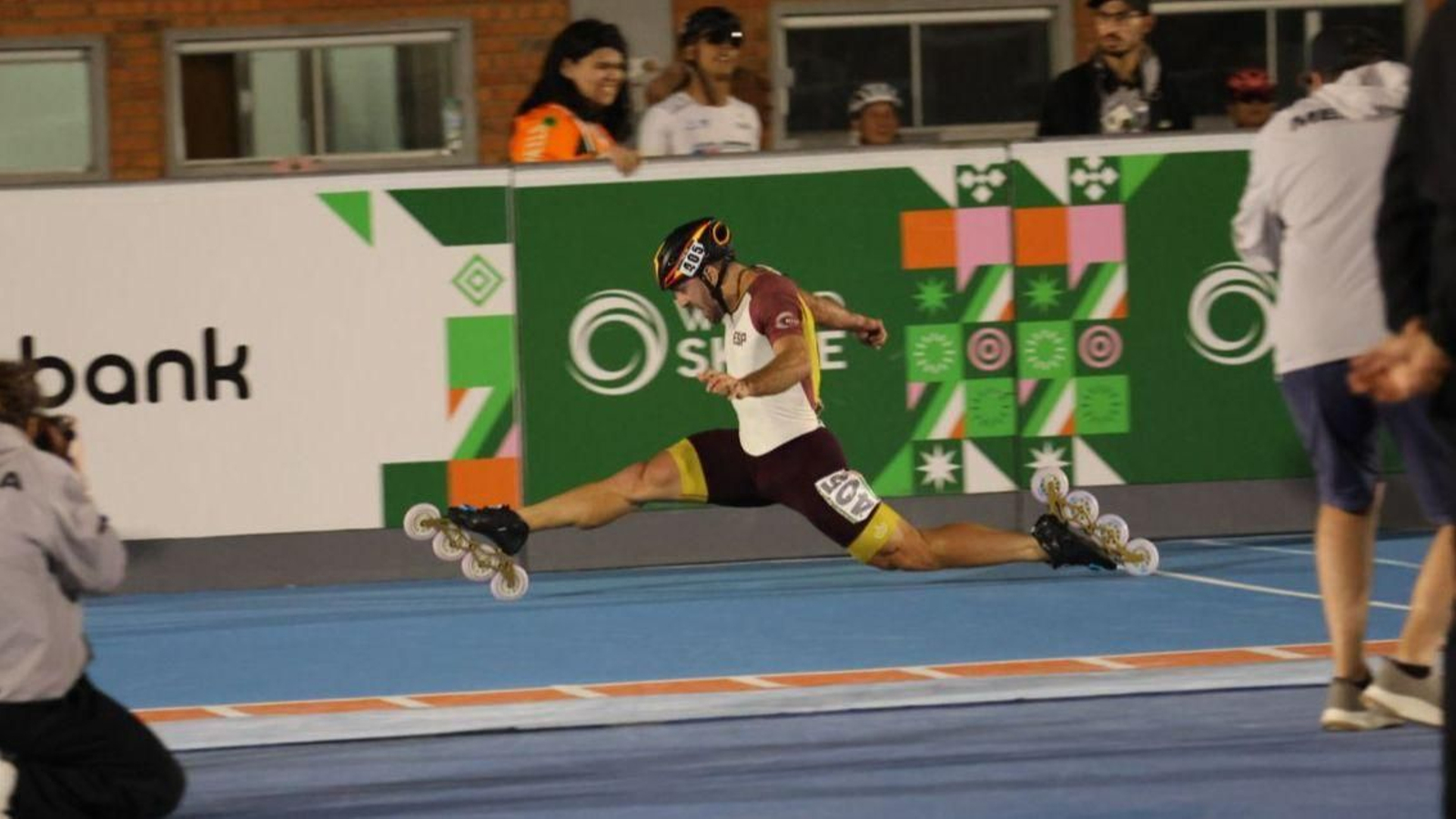 Chevi Guzmán entra en meta durante una de las pruebas de los Juegos Mundiales de Asunción.