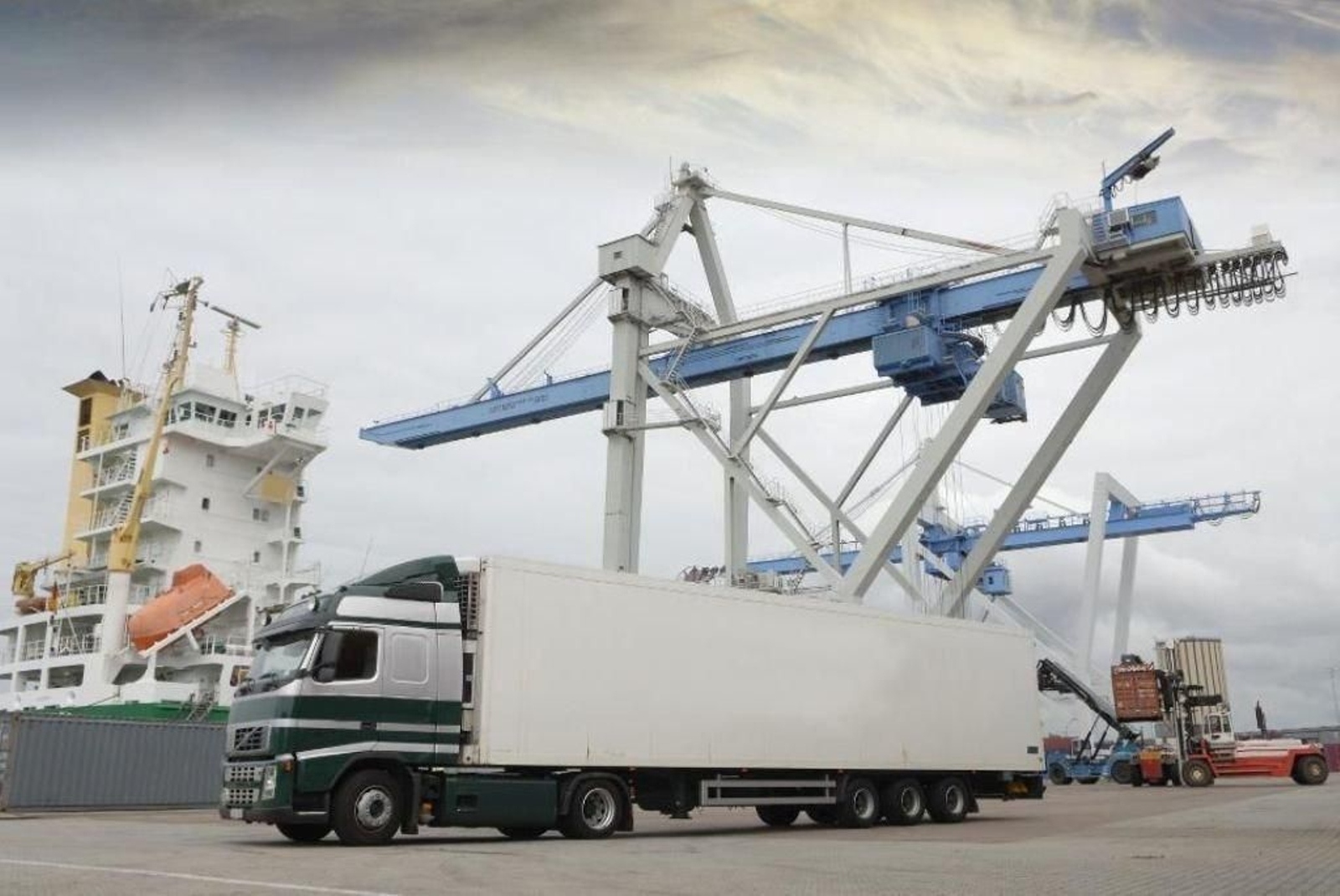 La plataforma logística de Castilla y León cuenta con un total de ocho centros operativos.