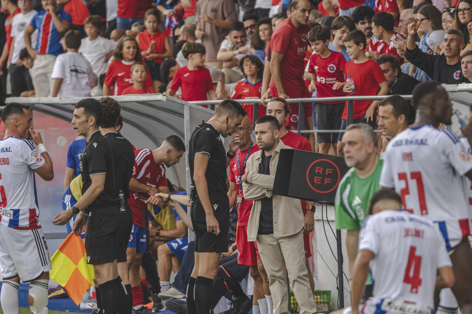 Galería | O Couto disfruta con el estreno de la UD Ourense en Primera Federación, en fotos