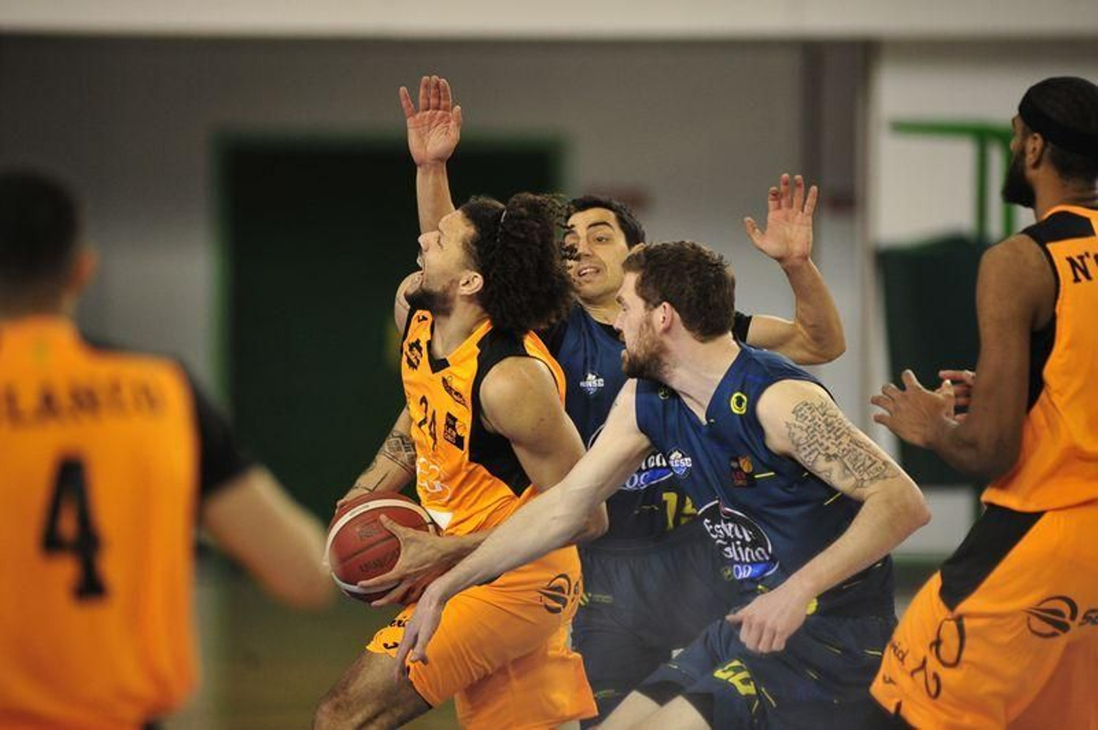 El COB empieza la segunda fase con una victoria ante el Lleida (JOSÉ PAZ)