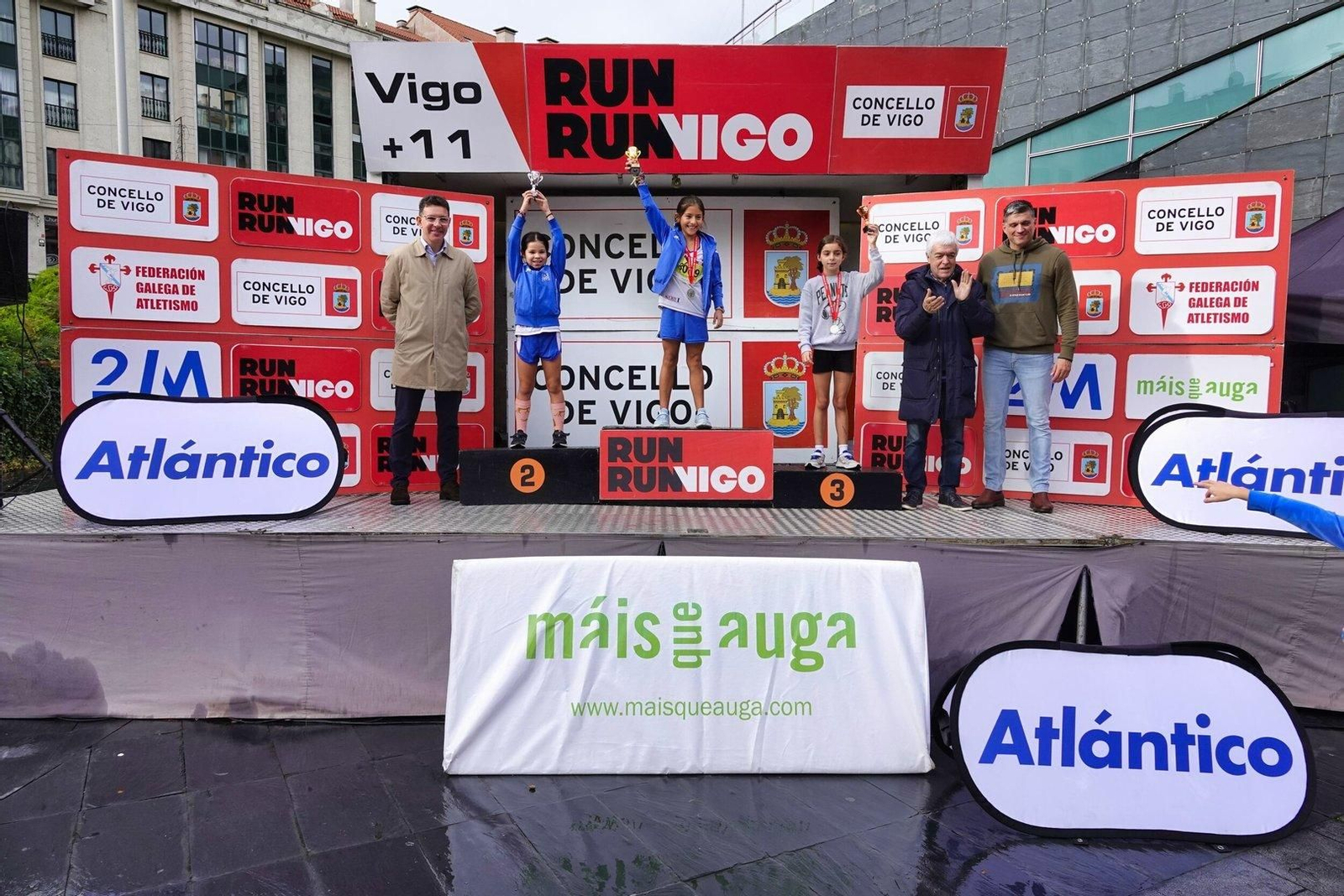 Premios de la carrera Vigo+11 en Coia.
