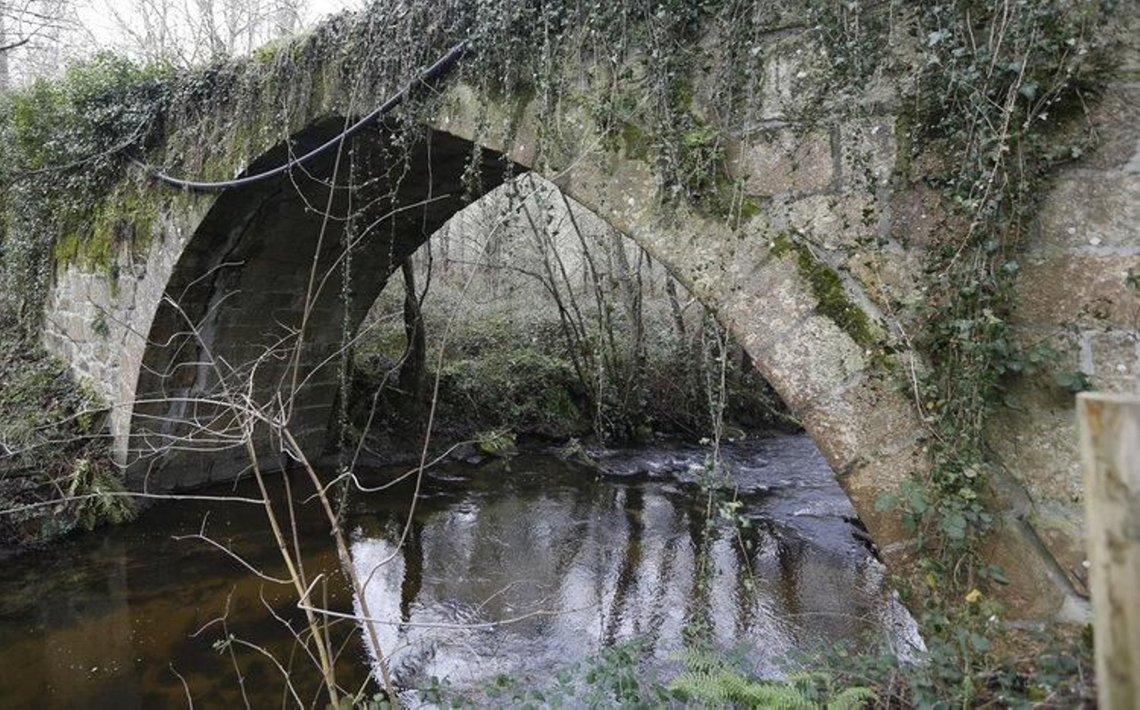 Imagen que presenta Ponte Pedriña, en la parroquia celanovesa de Mourillós.