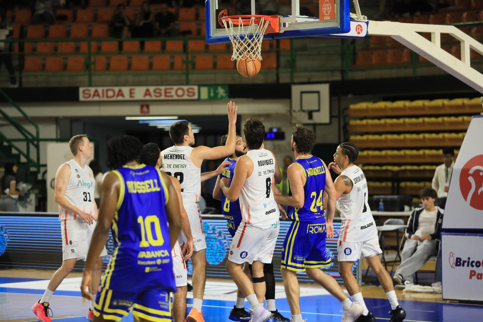 Galería | El Pazo y el COB sufren la primera derrota de la temporada ante el Cantabria