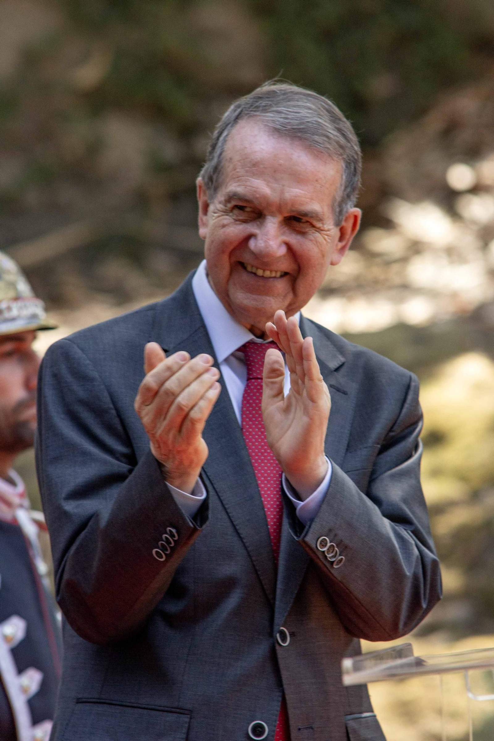 Galería | Vigo vive el pregón y el descendimiento del Cristo da Victoria