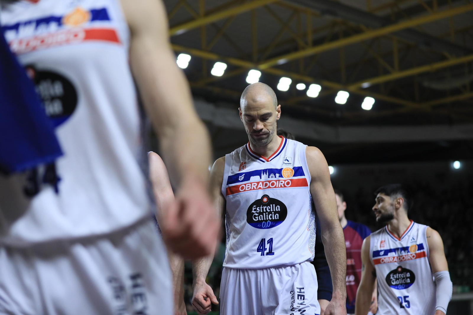 Galería | El Pazo, a reventar para el derbi COB-Obradoiro