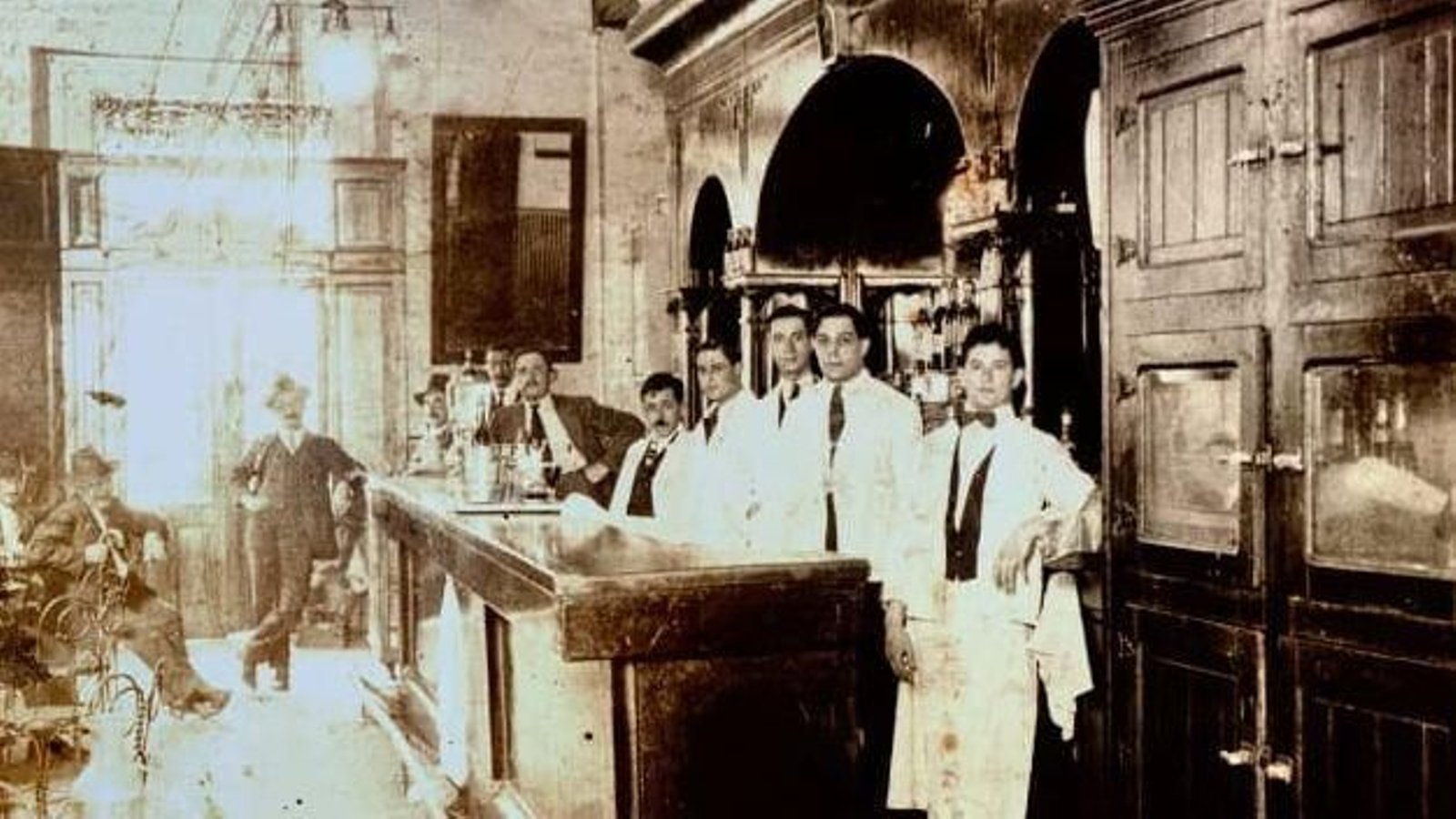 En la imagen la Cantina Puerta del Sol en México D.F.