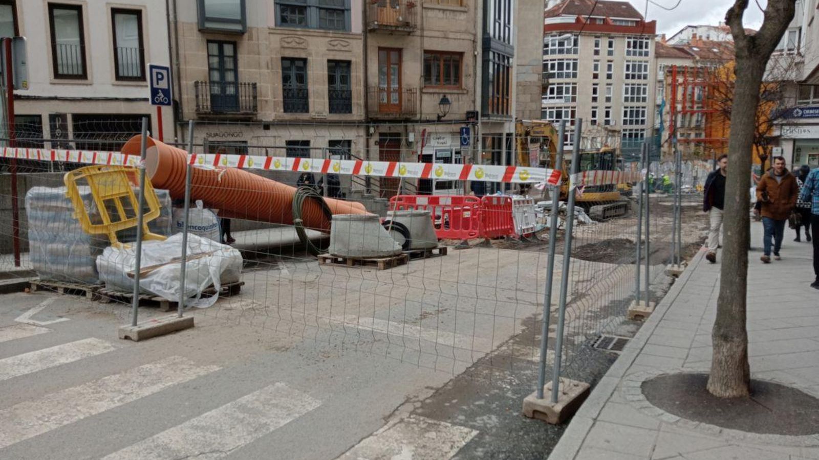 Obras en el entorno de As Mercedes.