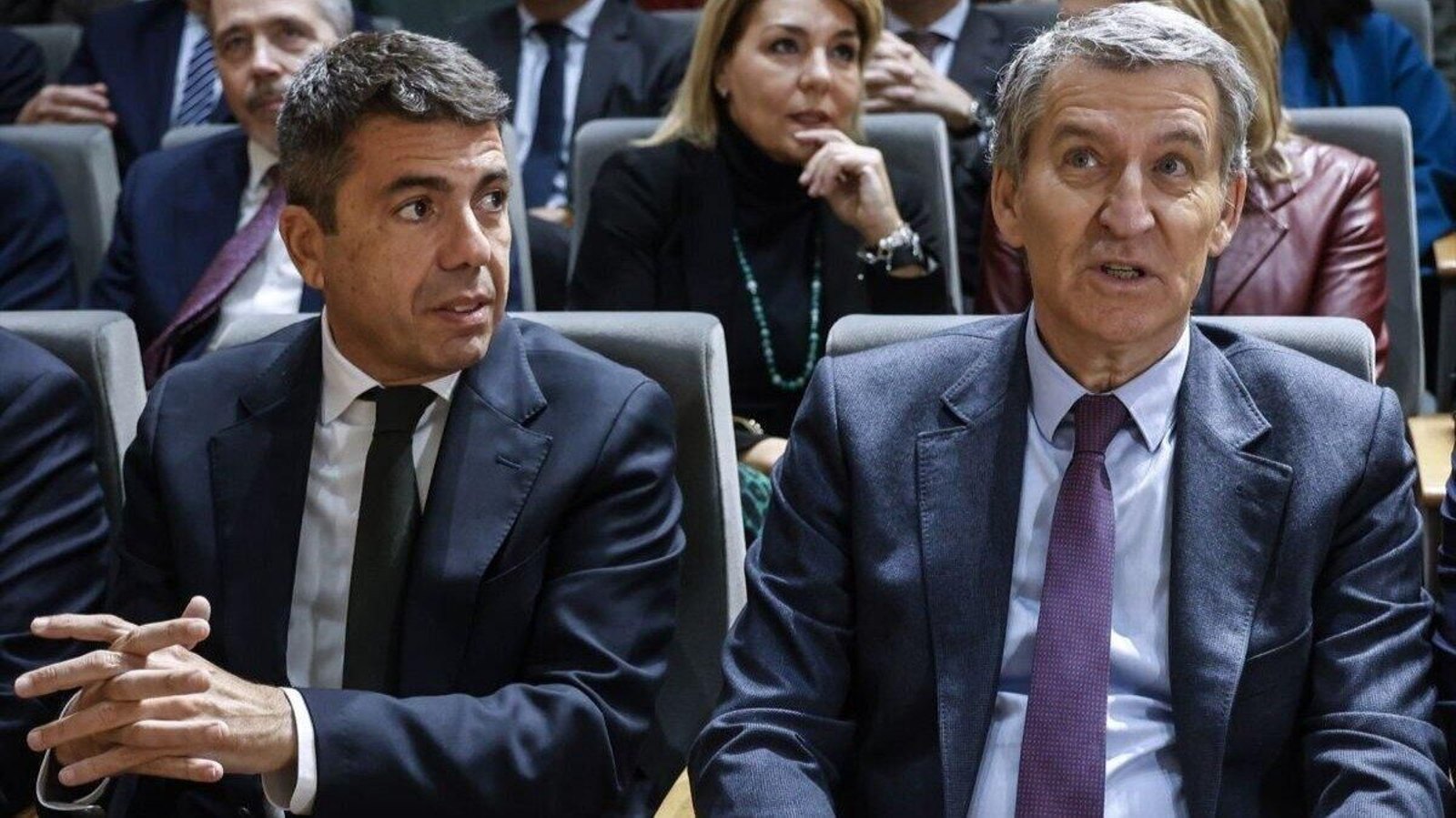 Feijóo y Mazón, durante el encuentro empresarial | Foto: Rober Solsona