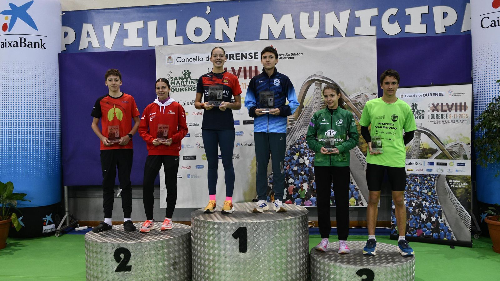 Galería | Ourense disfruta un año más de la Carrera de San Martiño