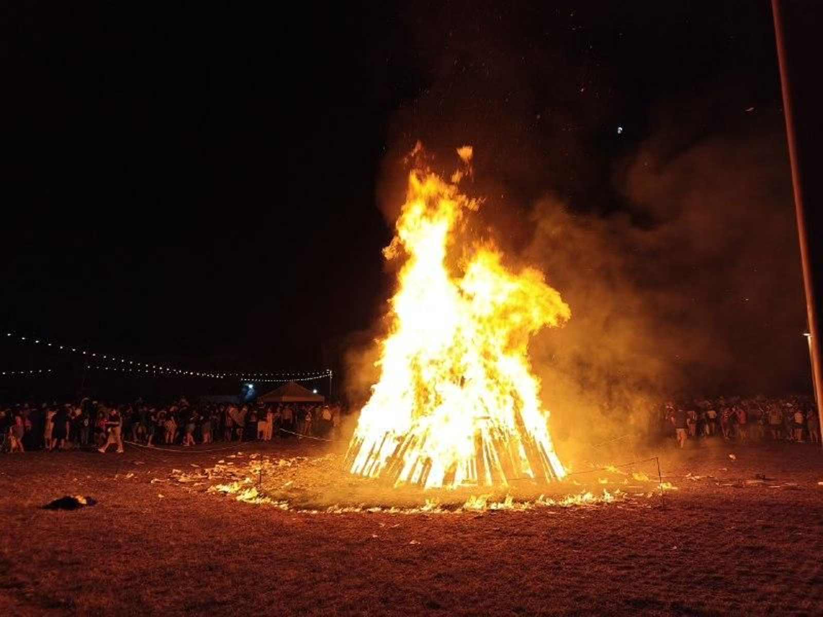 Galería | Las hogueras de San Xoán encienden Vigo y su área
