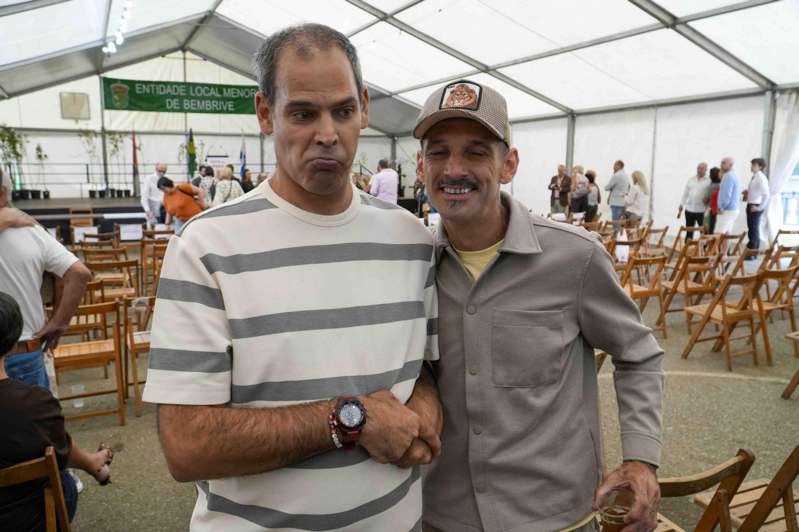 Galería | La Festa da Sidra triunfa en Bembrive con 1.000 litros repartidos