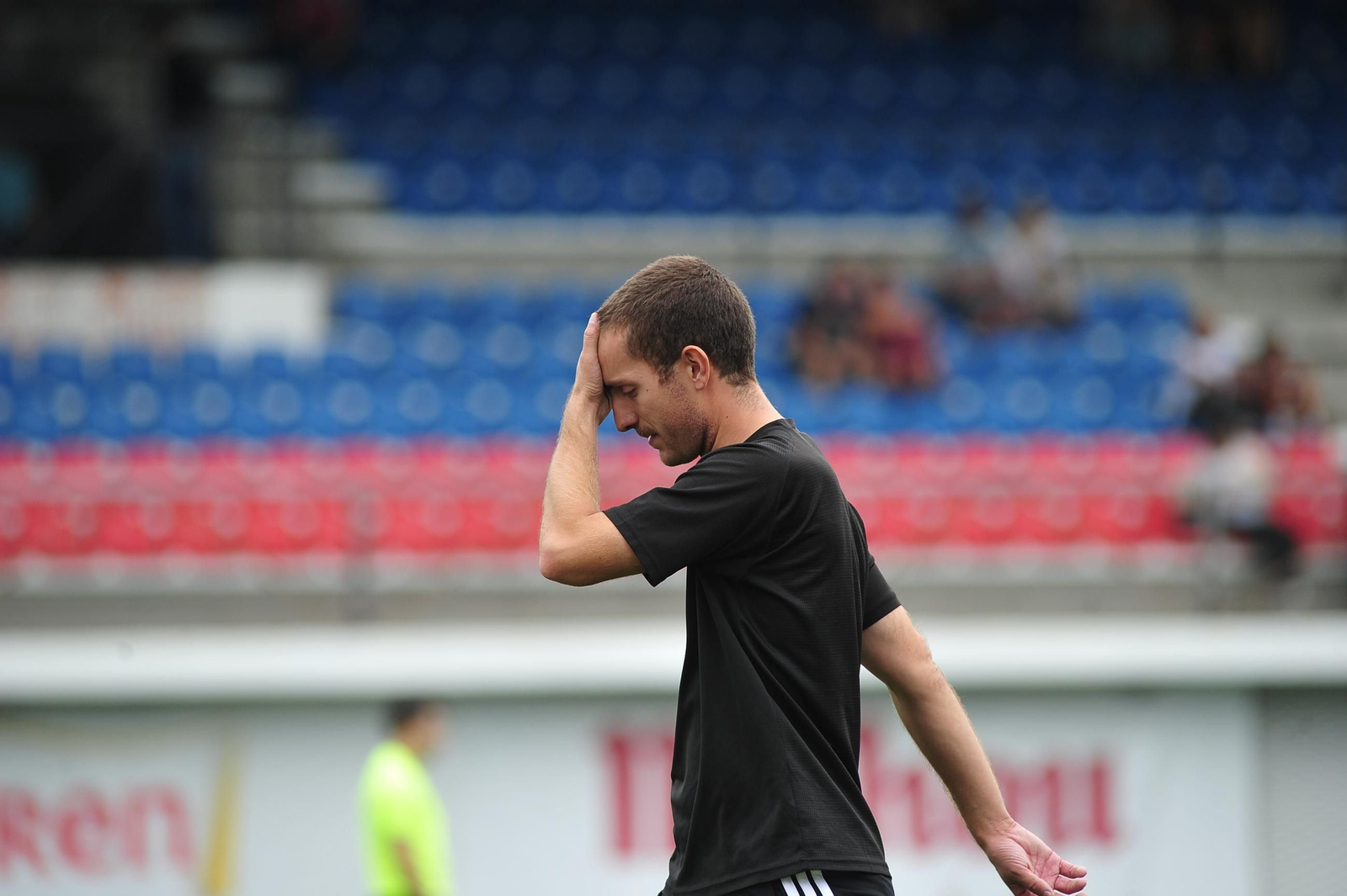 Galería | O Couto disfruta del buen tiempo y el empate de la UD Ourense ante el Cacereño