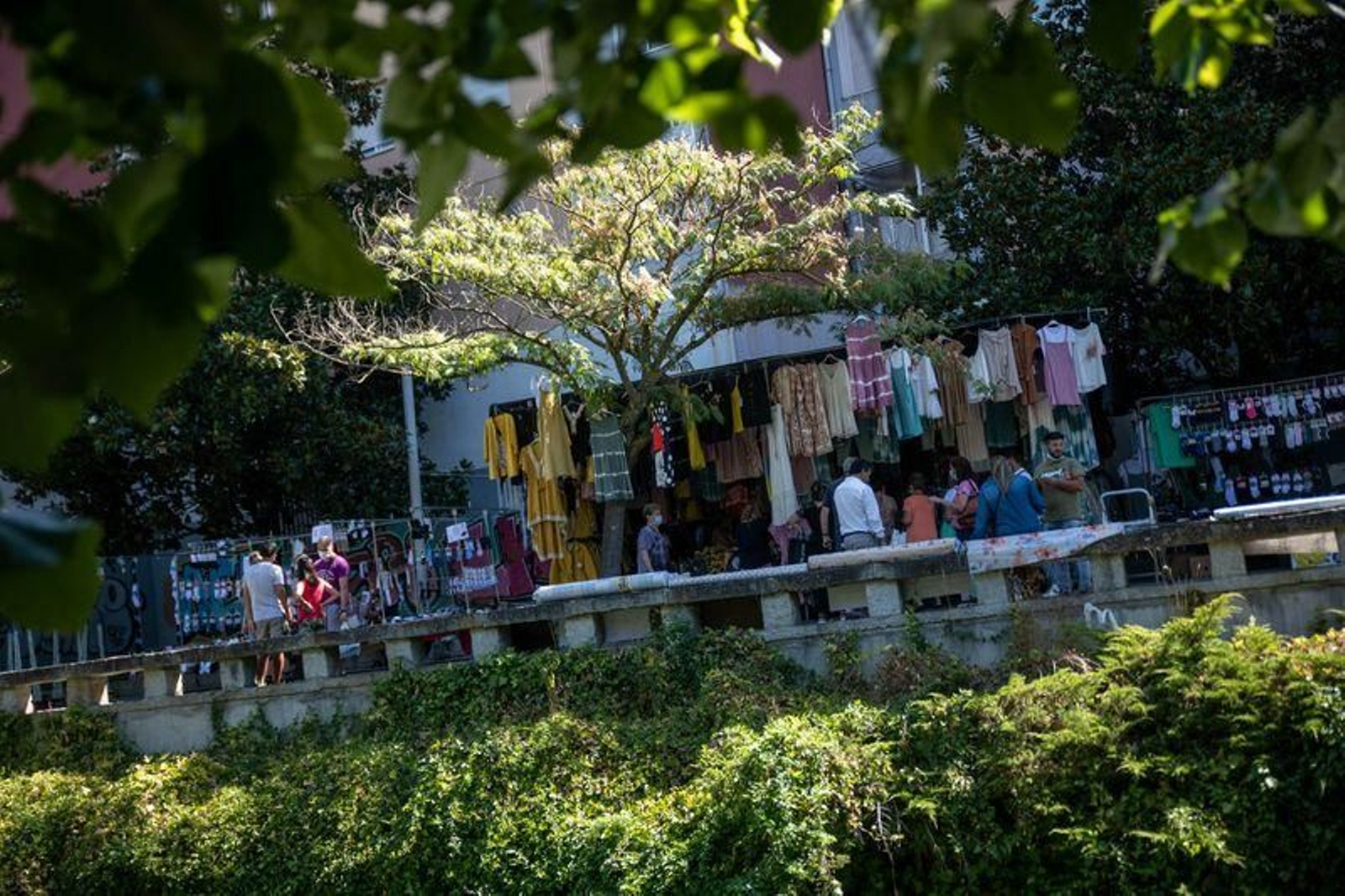 La feria de Ourense, con medidas de prevención del coronavirus (ÓSCAR PINAL).