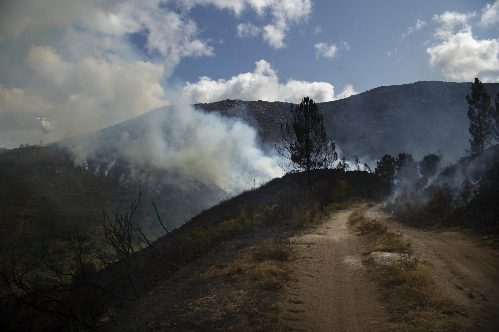 Lobios 15/9/20
Incendio en Río Caldo Lobios

Fotos Martiño Pinal
