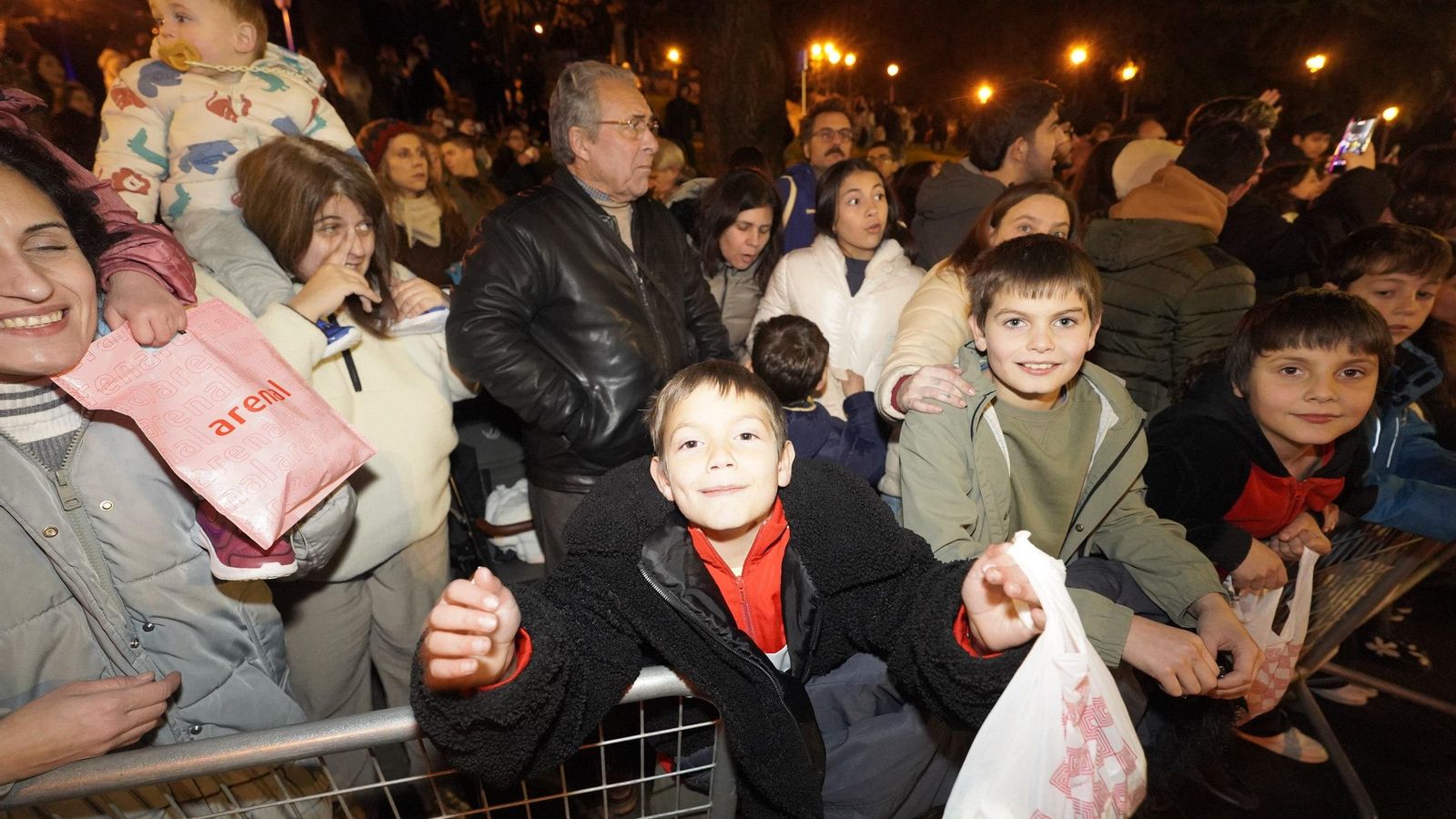 Galería | La Cabalgata de Reyes llena la ciudad de magia