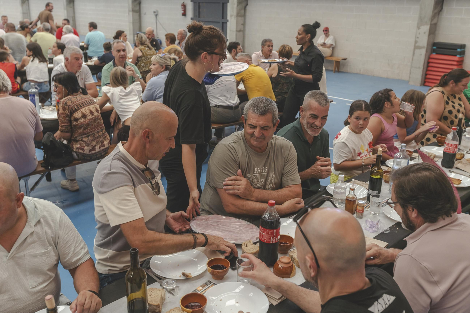 Galería | A Merca disfruta de una gran Festa do Porco ó espeto, en fotos