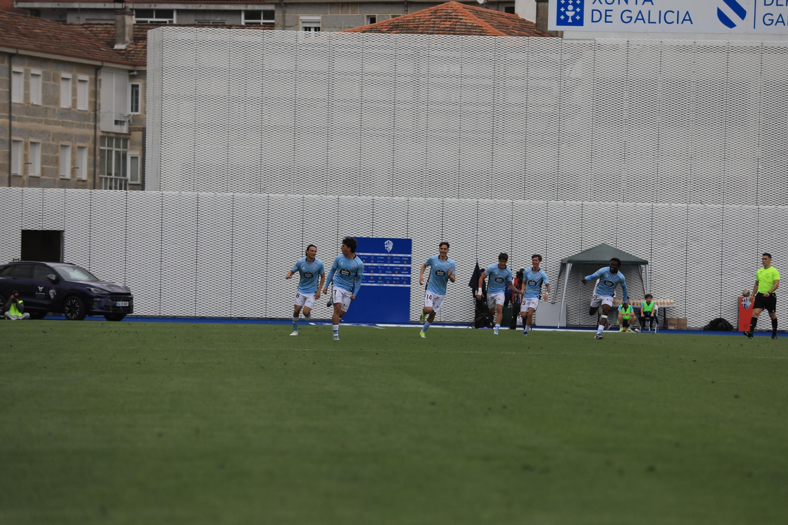 Galería |  Tarde triste en O Couto con el Ourense CF en descenso tras la derrota