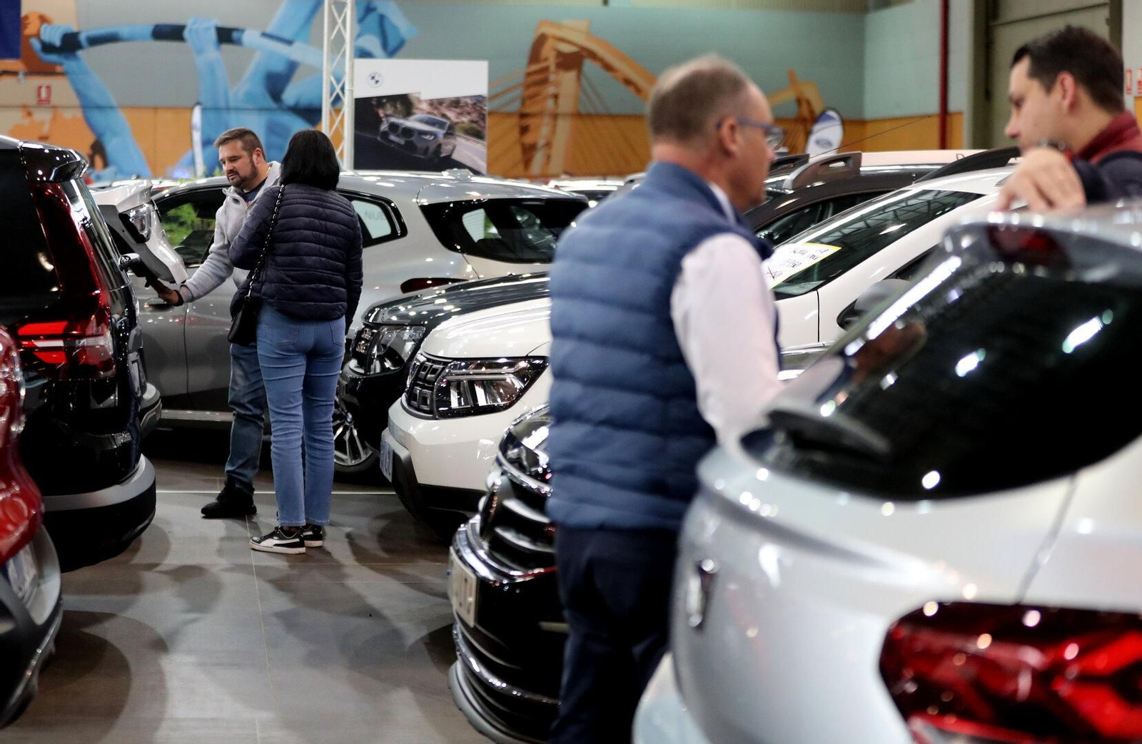 Segunda jornada del Salón del Automovil en Expourense, especial coches de ocasión.