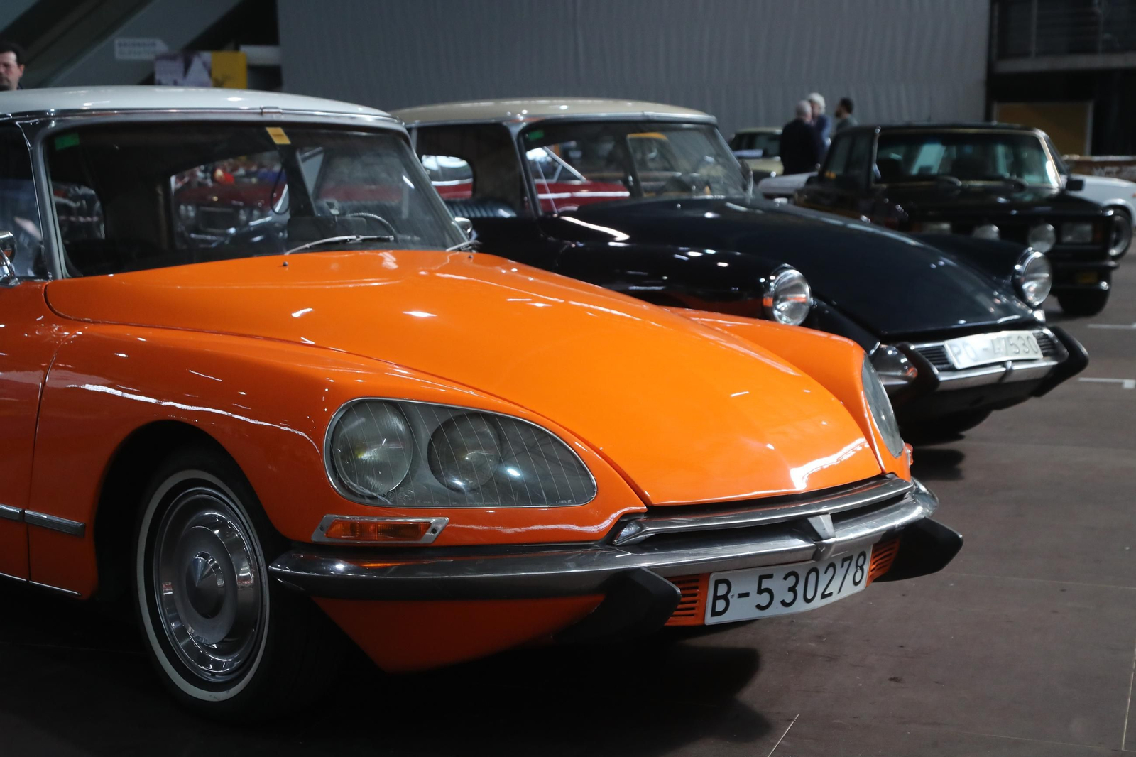 Galería | Más de un centenar de coches en el Salón del Automóvil Clásico