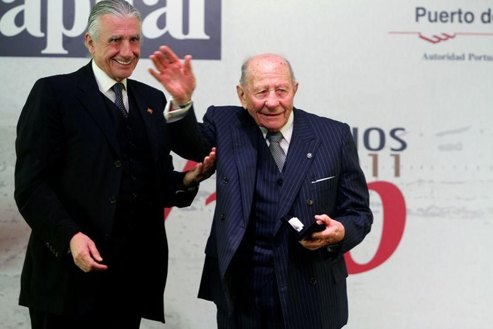 Salvador Fernández Troncoso con su hijo José Manuel, presidente de la CEG.