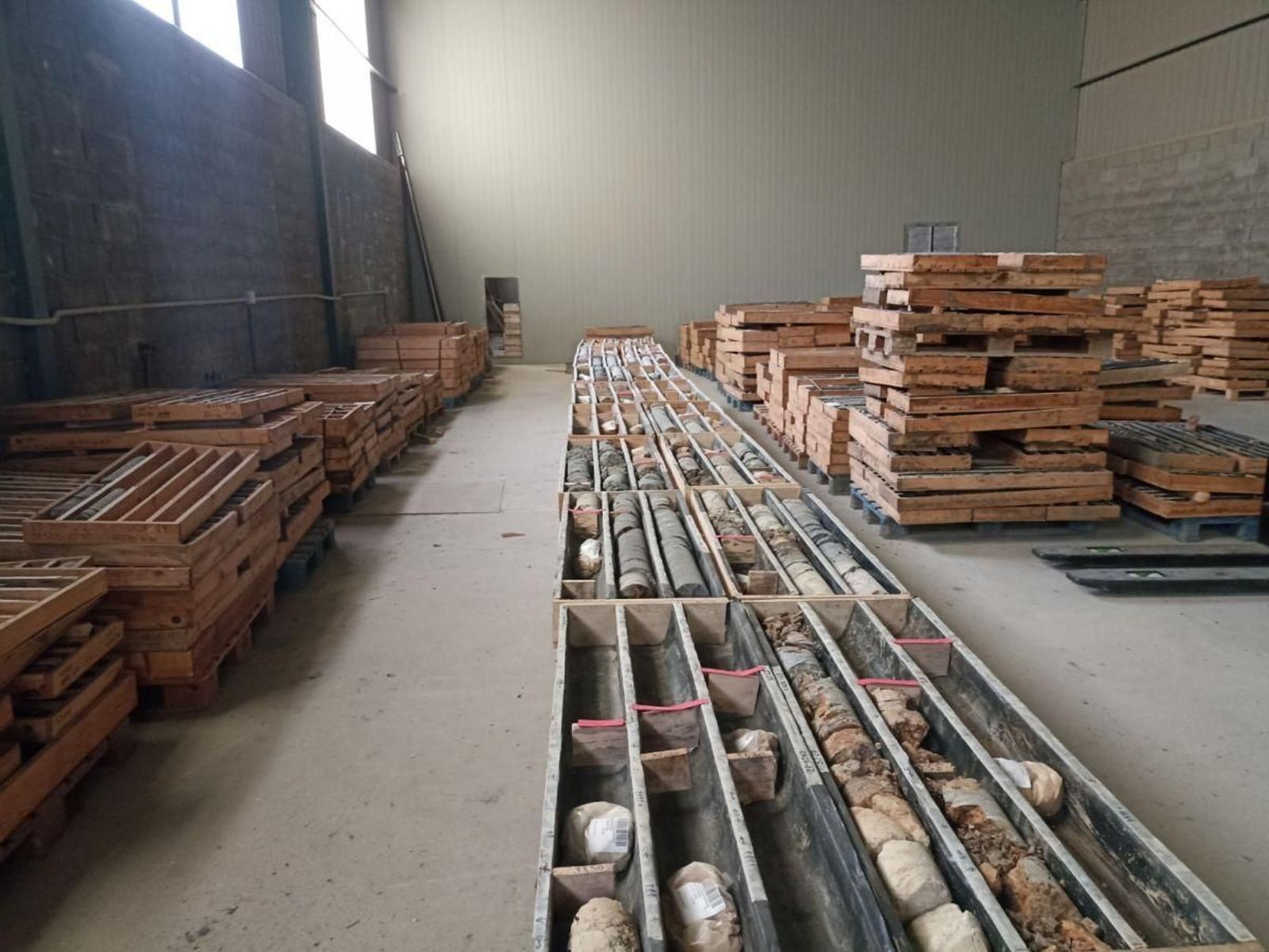 Instalaciones de la explotación minera de San Juan, en Pentes.