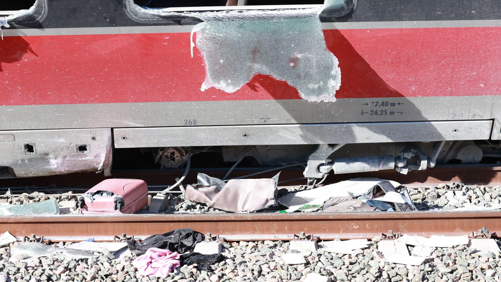 Objetos en las vías trtas el descarrilamiento