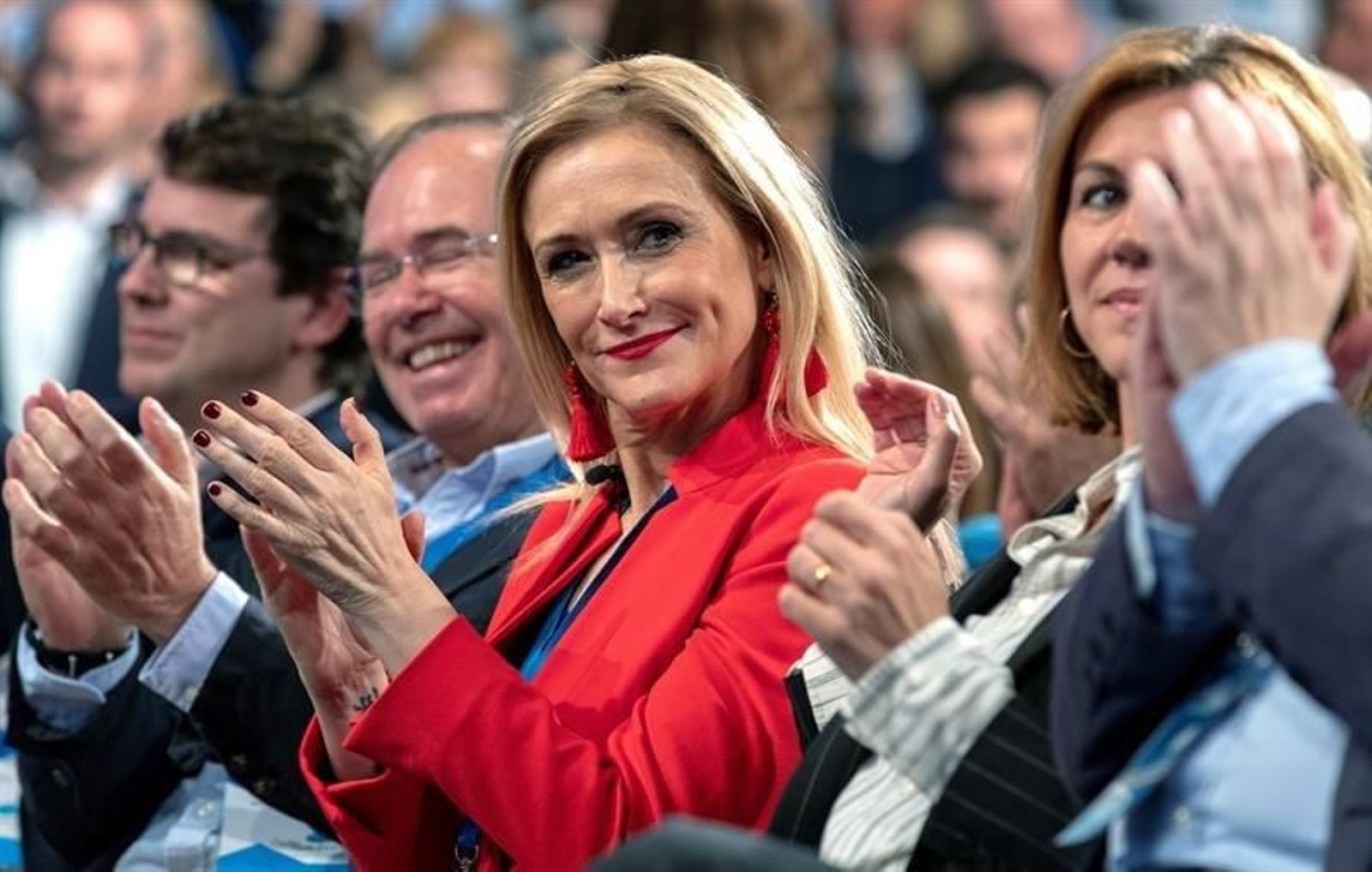 La presidenta de la Comunidad de Madrid, Cristina Cifuentes (c)