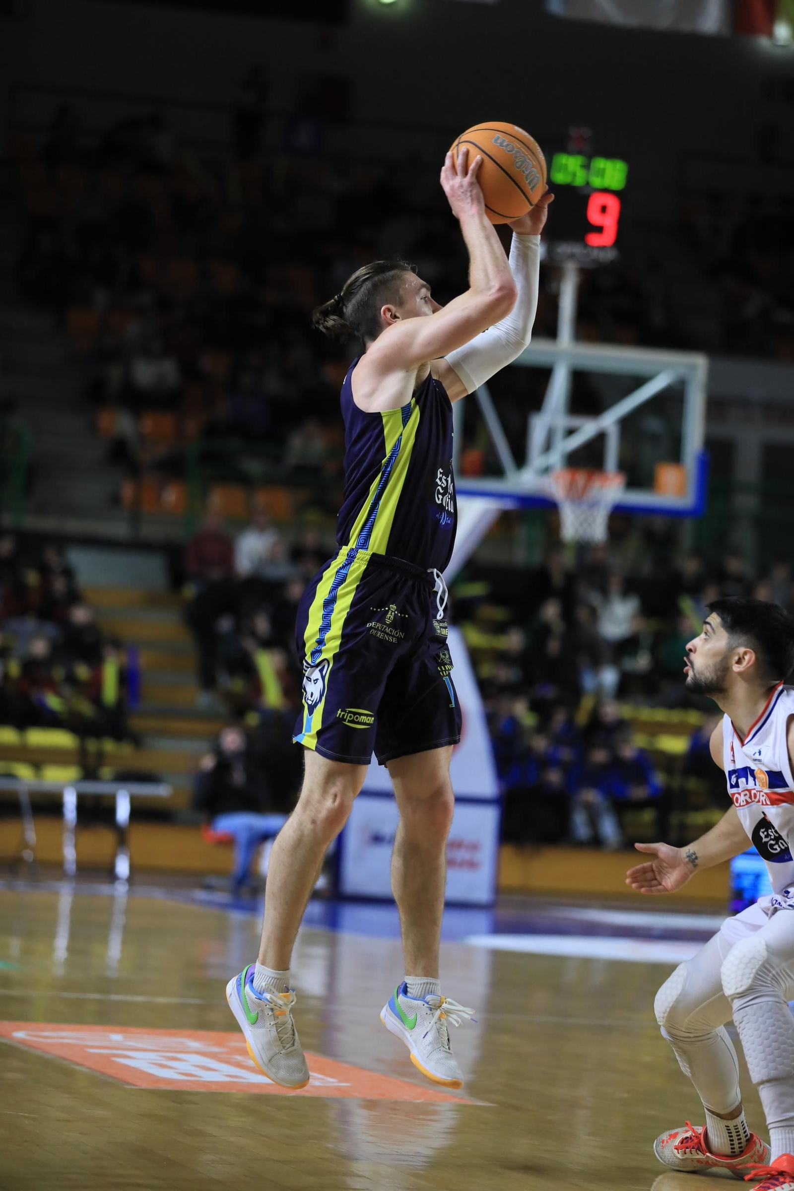 Galería | El Pazo, a reventar para el derbi COB-Obradoiro