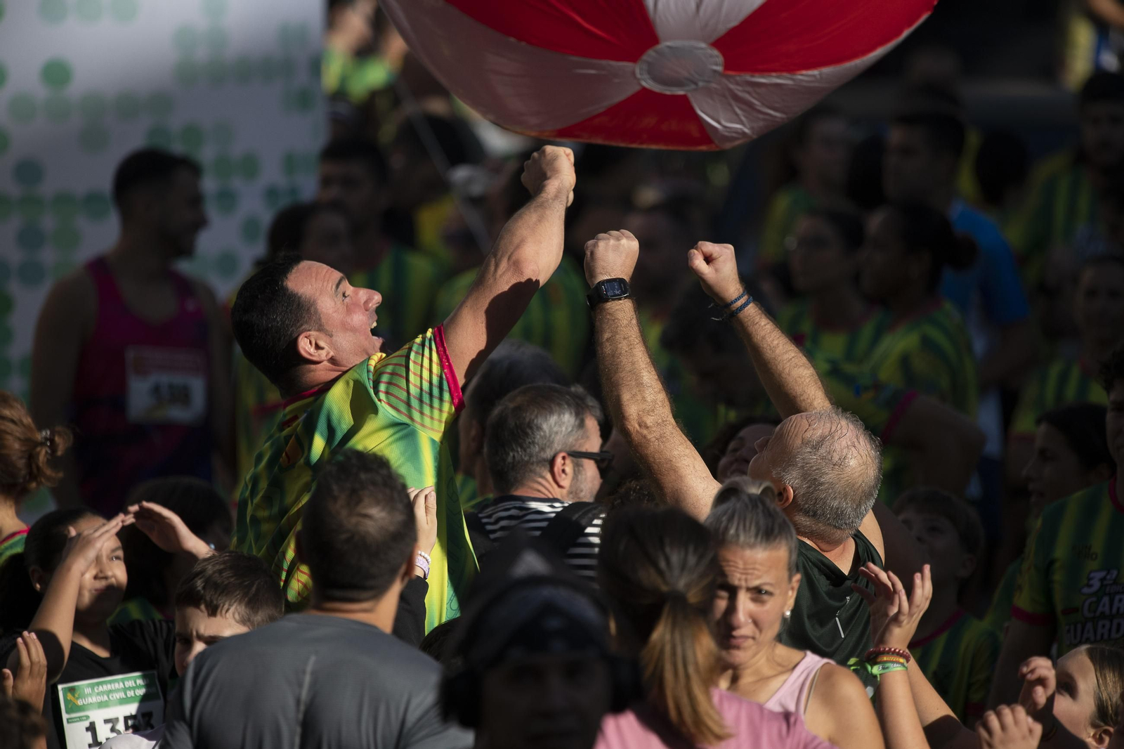 Galería | Ourense disfruta de la Carrera de la Guardía Civil un año más