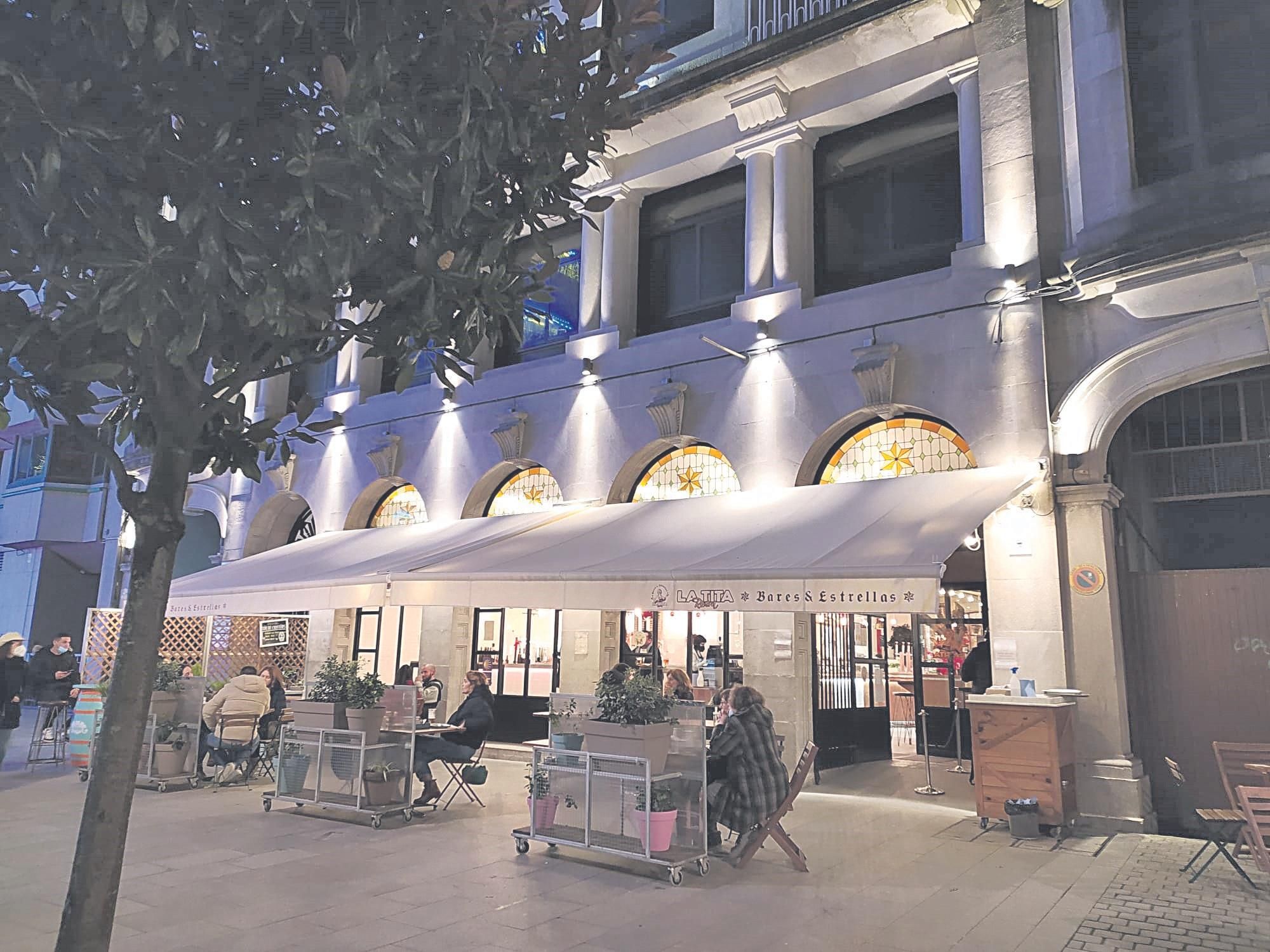 Exterior de La Tita Rivera.