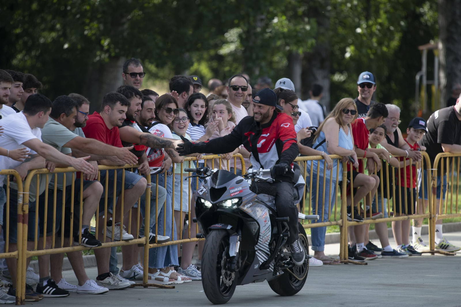 Galería | Las motos vuelven a recorrer Verín en una nueva concentración motera, en fotos