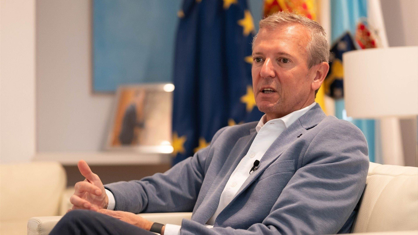 El presidente de la Xunta y del PP de Galicia, Alfonso Rueda, durante una entrevista con Europa Press. // EP