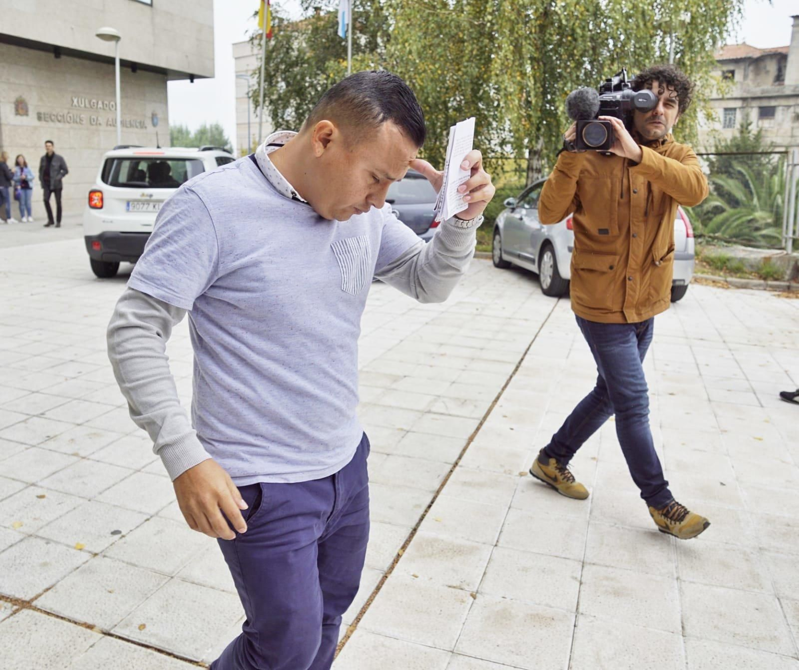 El hombre que intentó robar en un furgón // Vicente