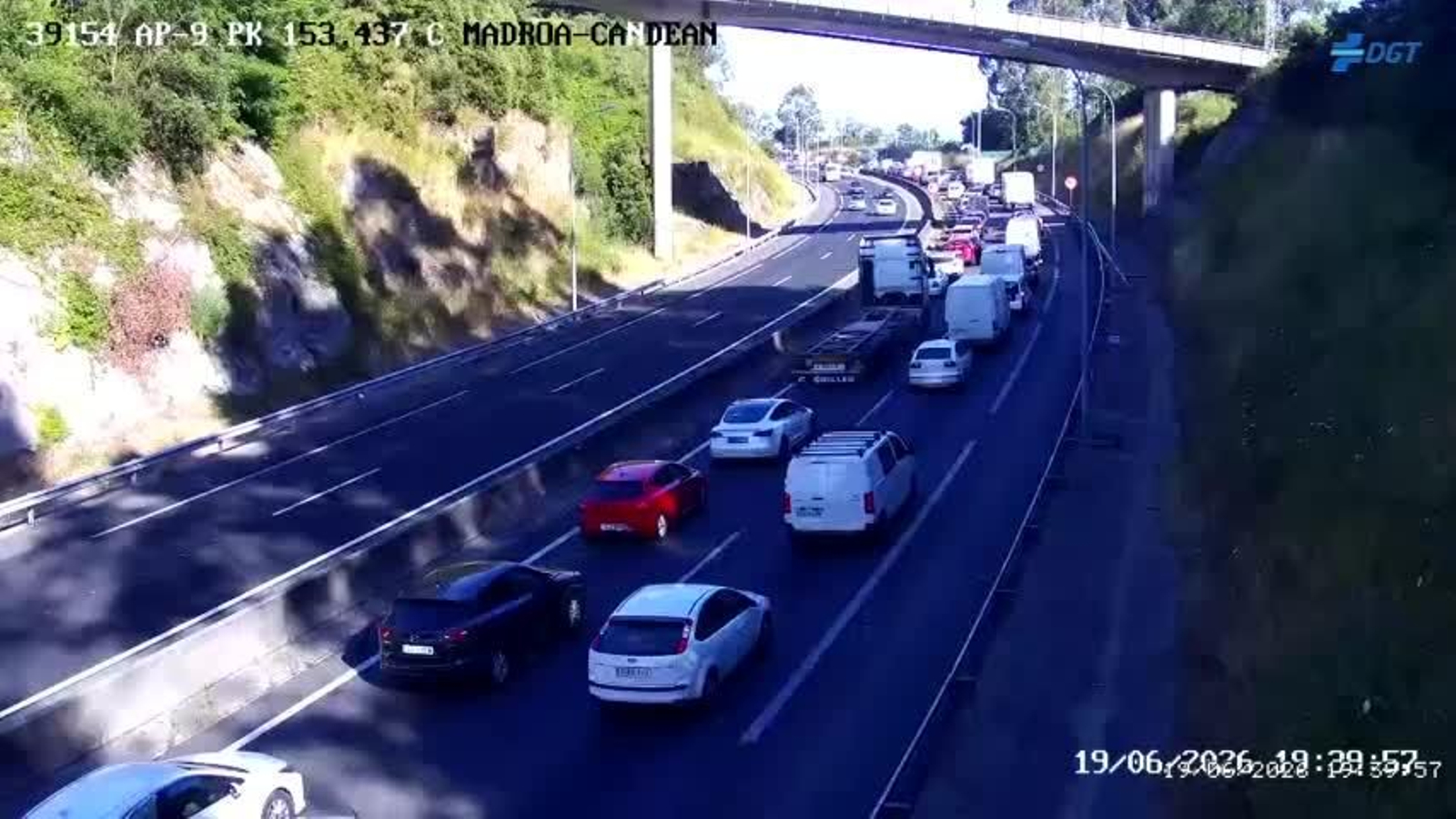 Atascos en la AP-9 en Vigo debido al accidente.