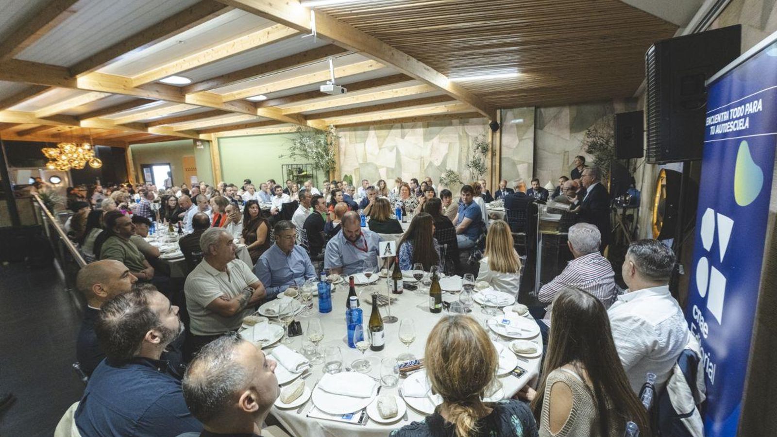 Los profesionales del sector llenaron el restaurante El Coto.