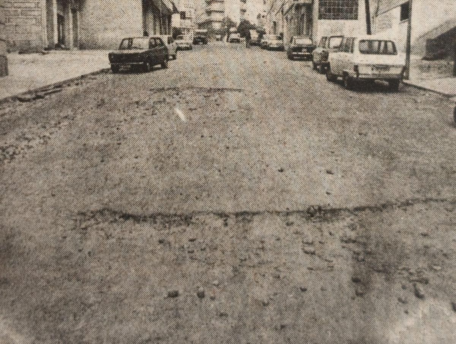 La calle de A. Vázquez Núñez en pésimo estado.