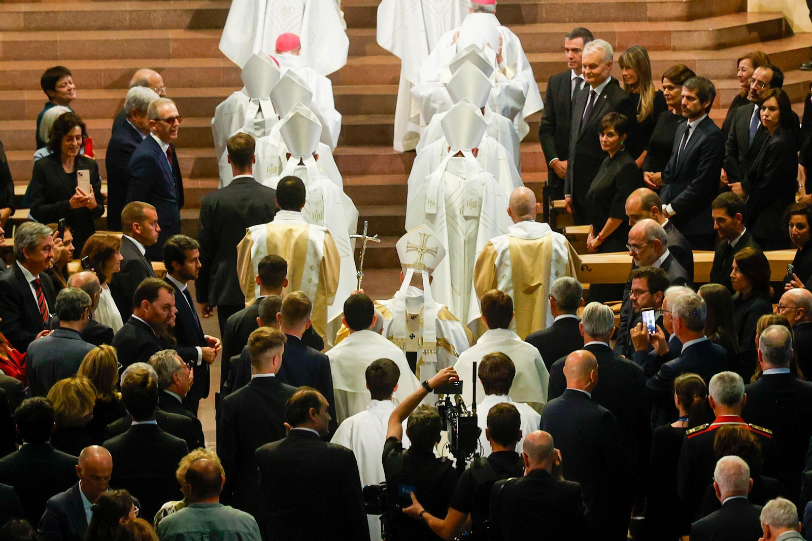 Galería | El papa León XIV se despide de Barcelona: misa y bendición en la Sagrada Familia