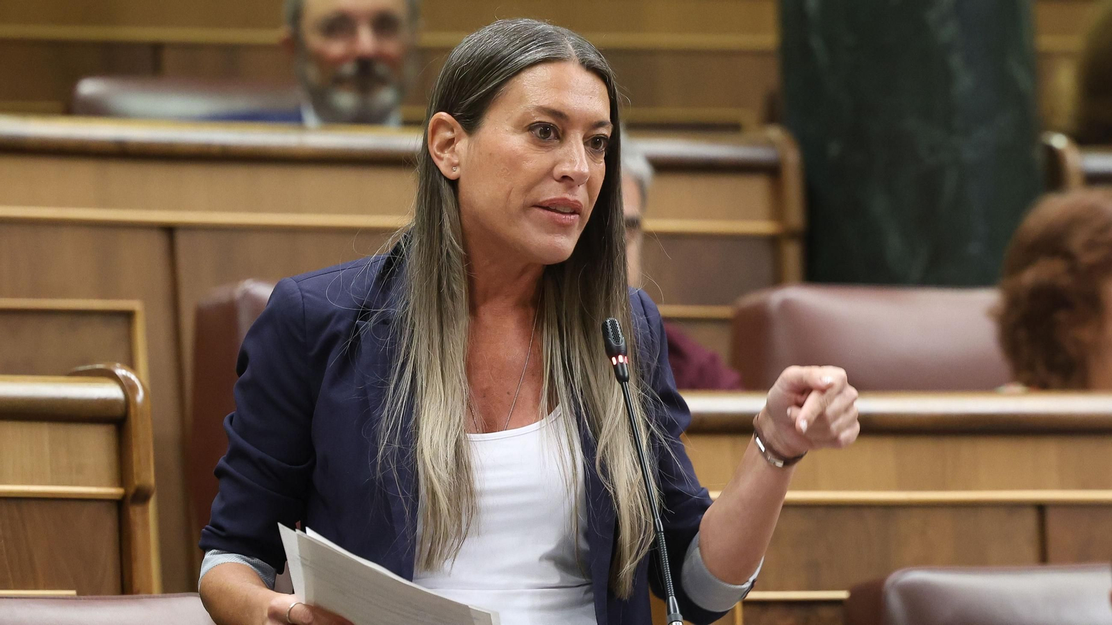 La portavoz de Junts en el Congreso, Miriam Nogueras, durante una sesión de control al Gobierno, en el Congreso de los Diputados