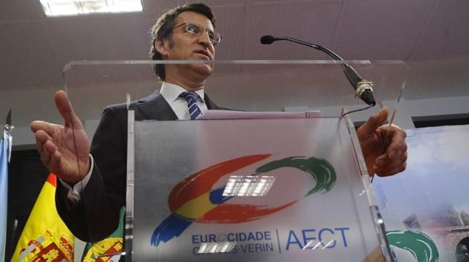 Feijóo, esta mañana durante la presentación de la AECT. (MARTIÑO PINAL)