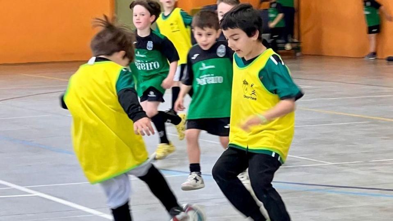 Concentración y buen toque para tratar de marcar o evitar que lo haga el rival.