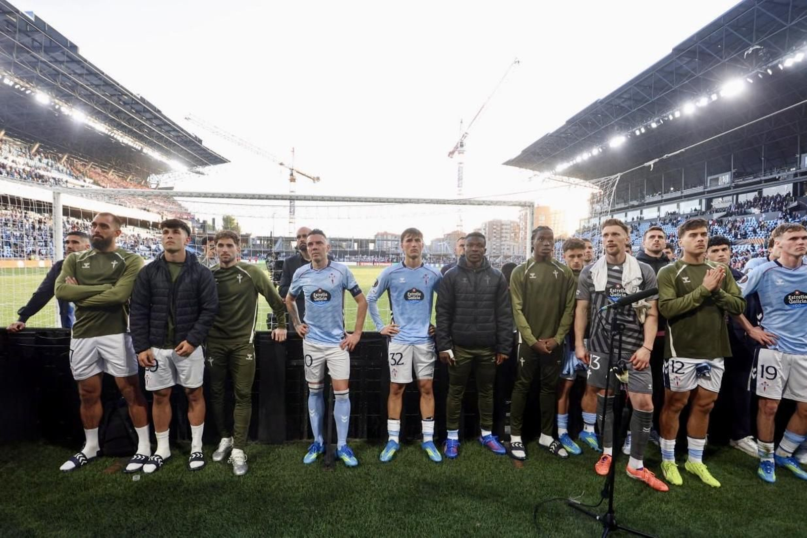 La plantilla agradece el apoyo y el cariño de la afición celeste tras la eliminación europea.