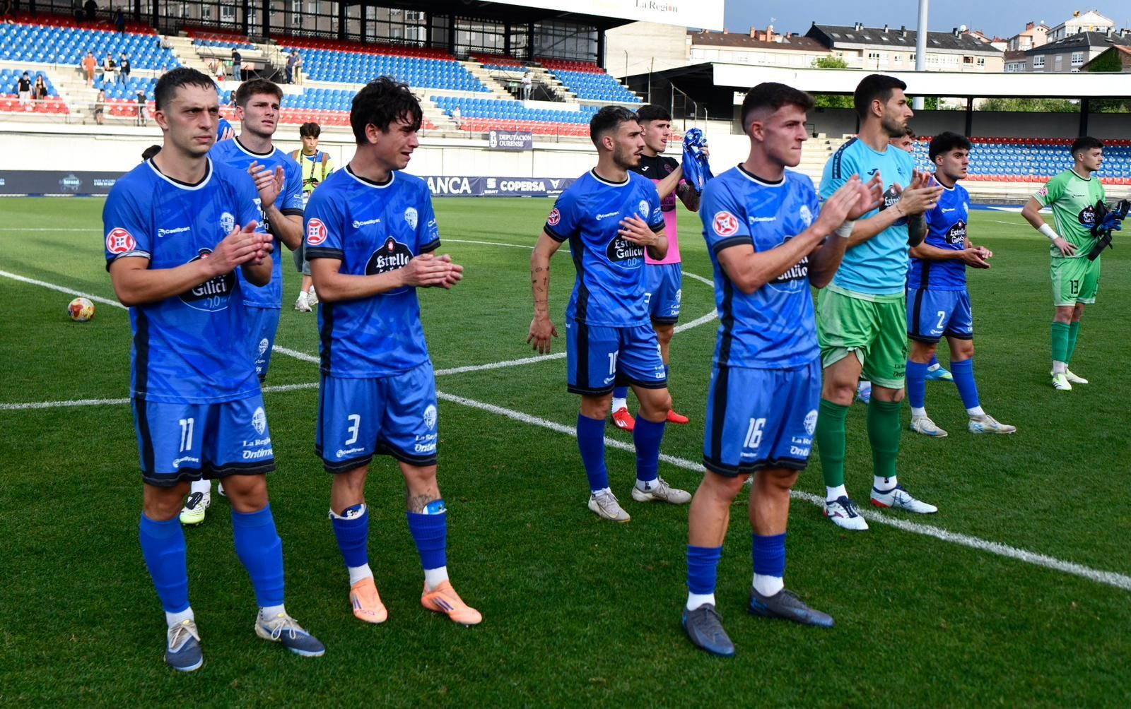 Galería | La tristeza invade O Couto con el descenso del Ourense CF